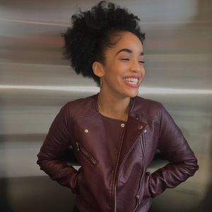 Meet your Posher, Neika